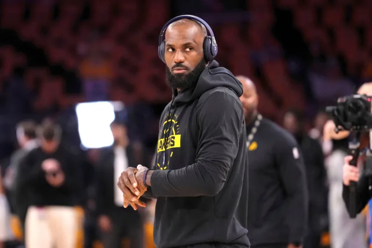 No answers from LeBron, B1